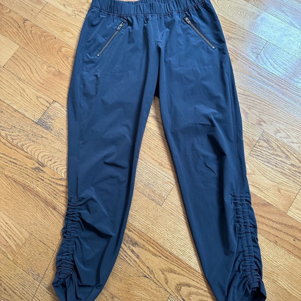 Athleta Women's Size 2 Side Ruching Trouser Pants High Rise Pull-On